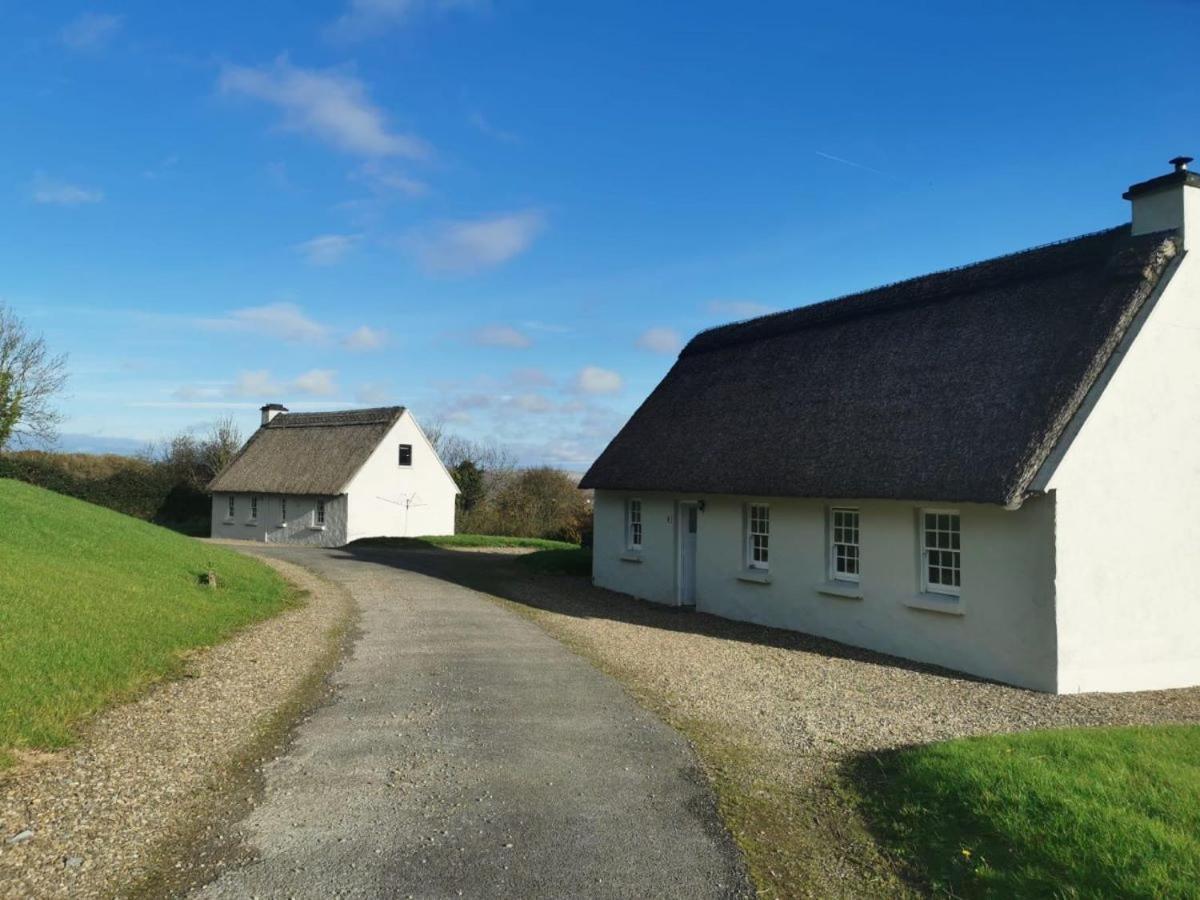 Corofin Lake Cottages Exterior photo